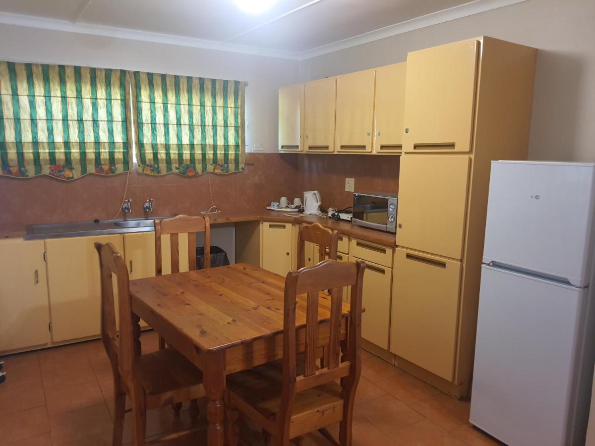 Lord Fraser Guest House Wepener Ngoại thất bức ảnh