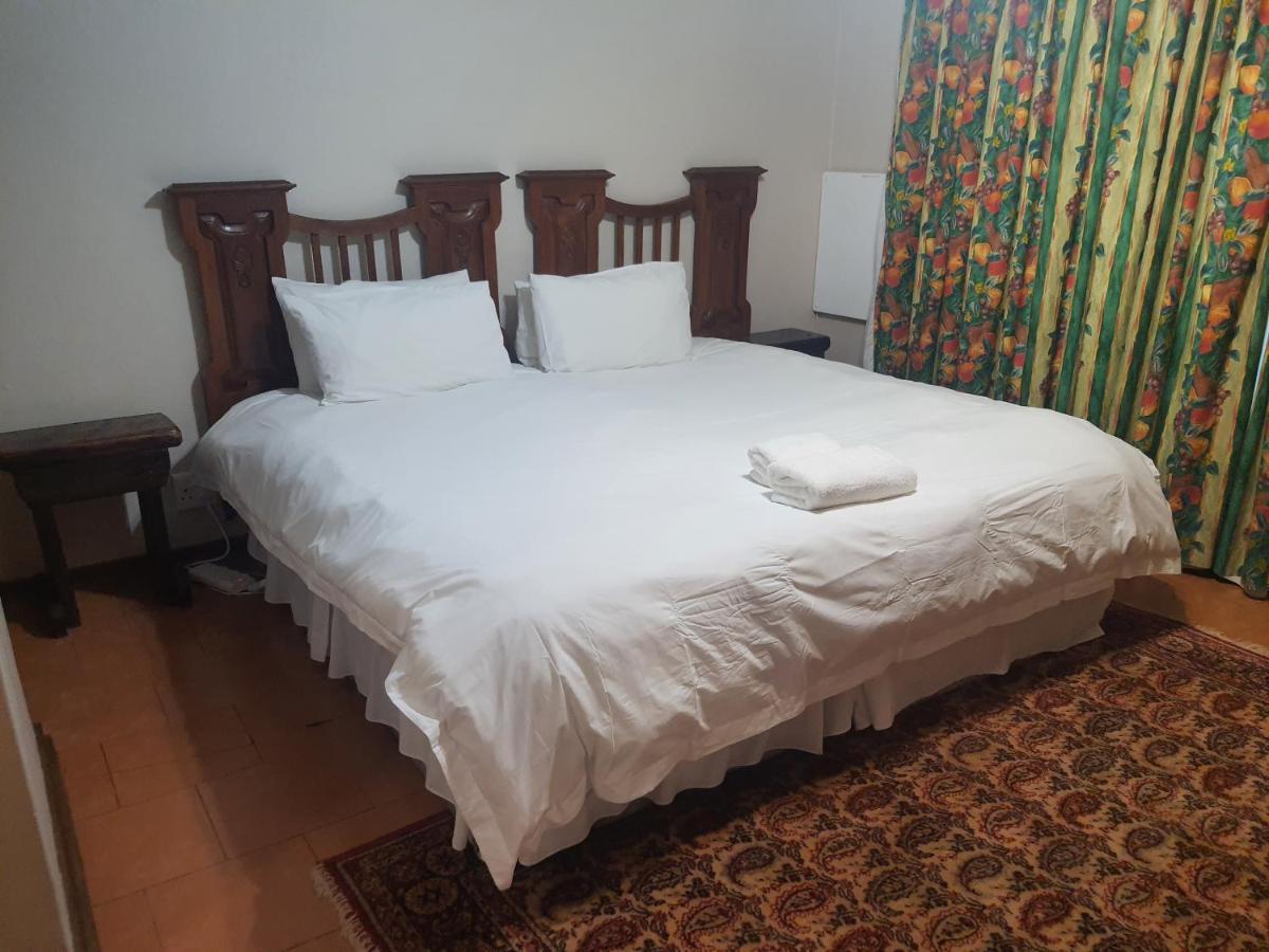Lord Fraser Guest House Wepener Ngoại thất bức ảnh