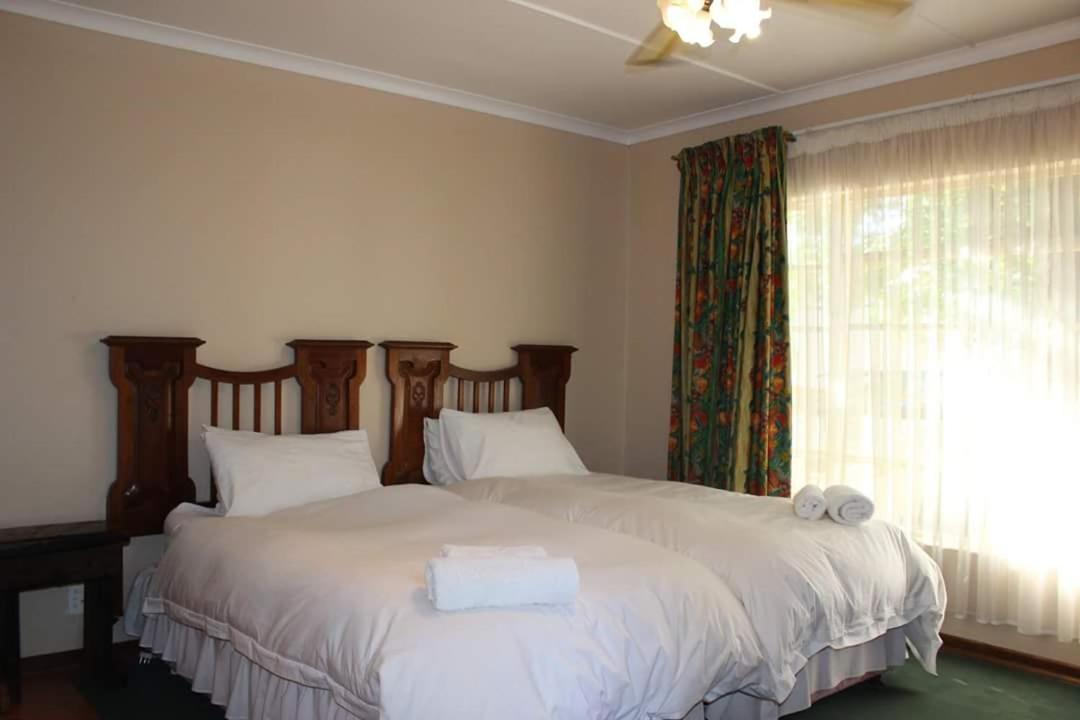 Lord Fraser Guest House Wepener Ngoại thất bức ảnh